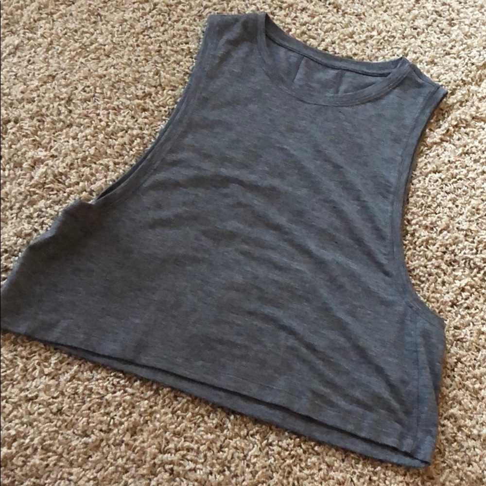 Lululemon workout top